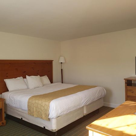 Town & Country Inn 锡康克 外观 照片