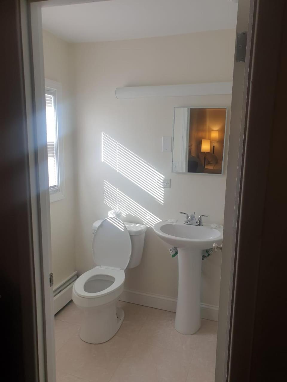 Town & Country Inn 锡康克 外观 照片