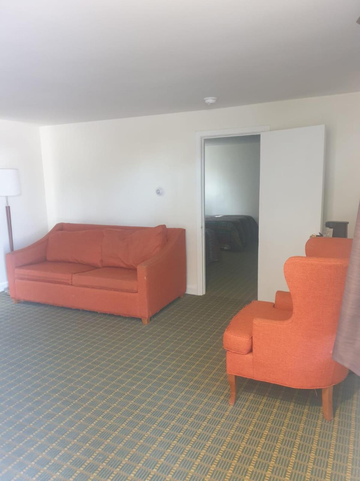 Town & Country Inn 锡康克 外观 照片