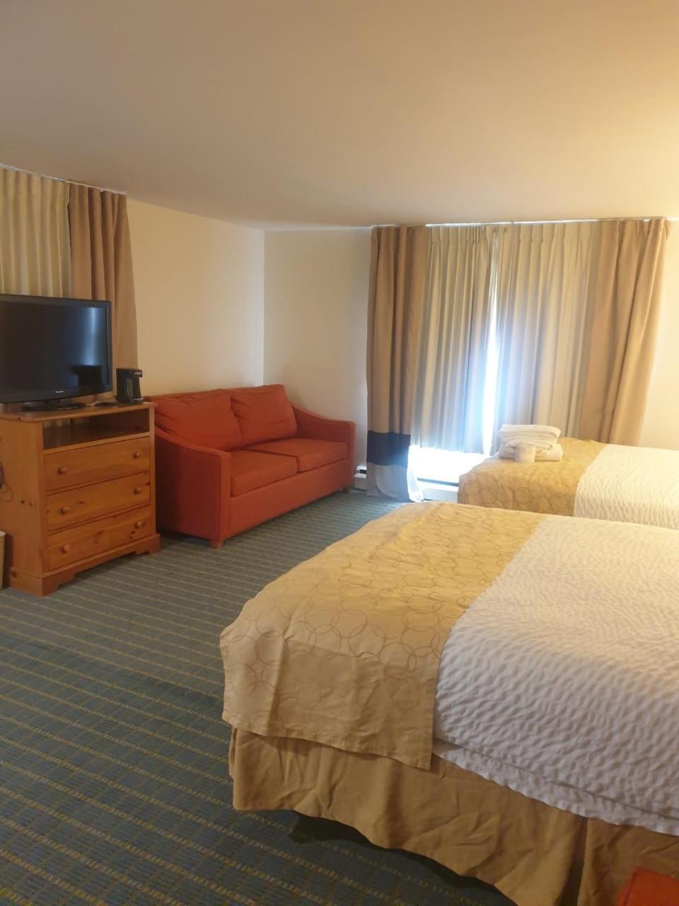 Town & Country Inn 锡康克 外观 照片